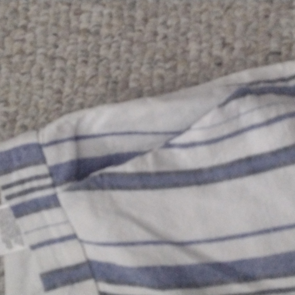 Shorts - - Picture 3 of 6